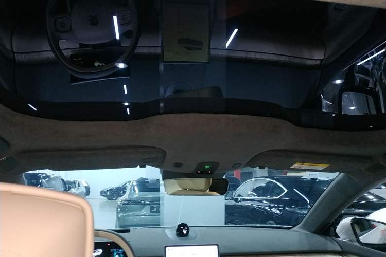 Used Nio ET7 2024 75 kWh Executive Signature Edition Headliner