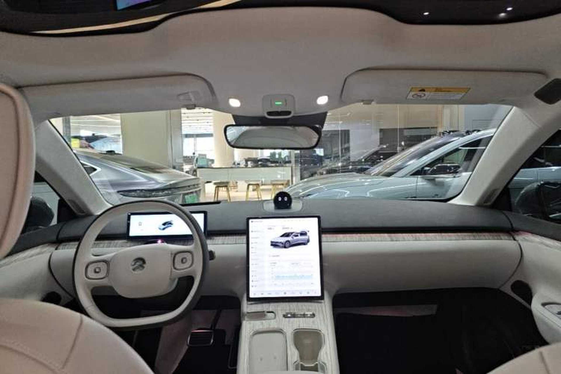 Used Nio ET7 2024 75 kWh Executive Signature Edition Headliner
