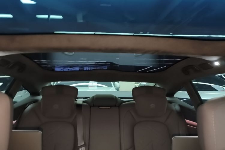 Used Nio ET7 2024 75 kWh Executive Signature Edition Headliner