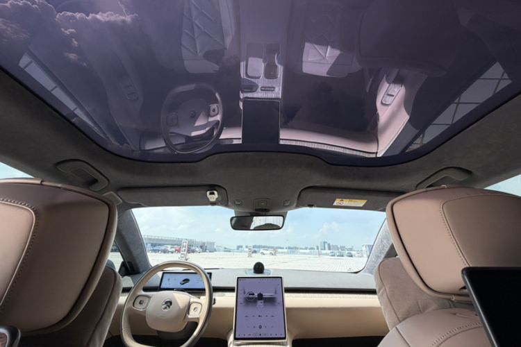 Used Nio ET7 2024 75 kWh Executive Signature Edition Headliner