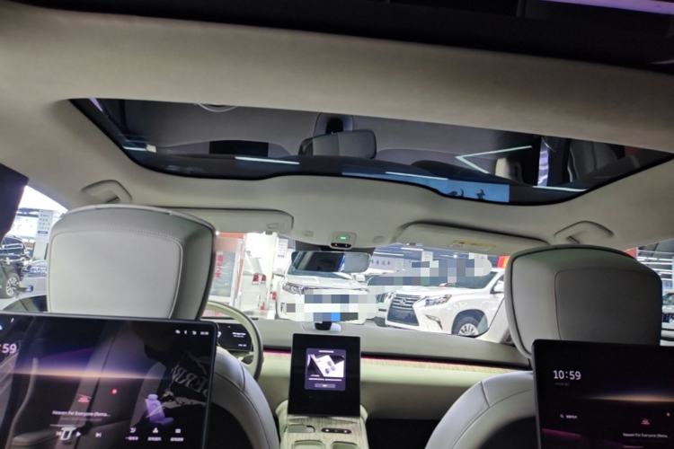Used Nio ET7 2024 75 kWh Executive Signature Edition Headliner