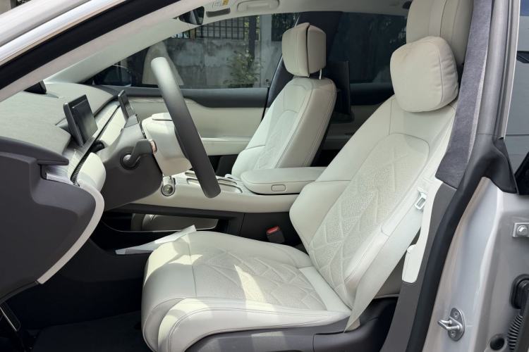 Used Nio ET7 2024 75 kWh Executive Signature Edition Interior 3