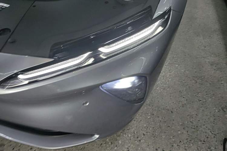 Used Nio ET7 2024 100kWh Executive Edition Left Front Headlight