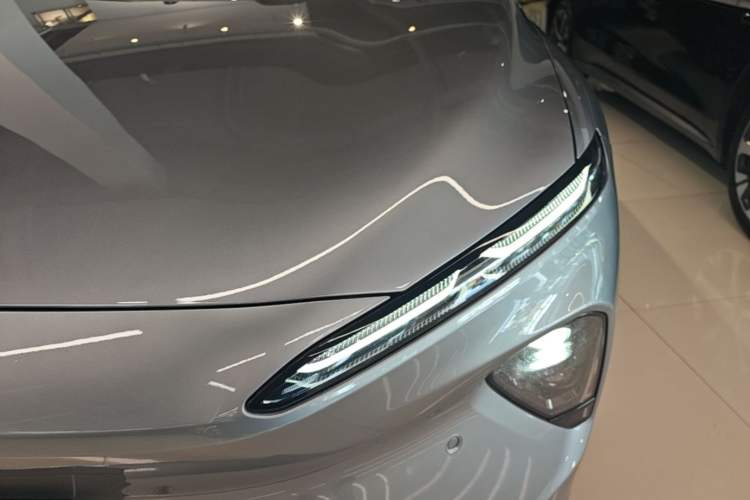 Used Nio ET7 2024 75 kWh Executive Signature Edition Left Front Headlight