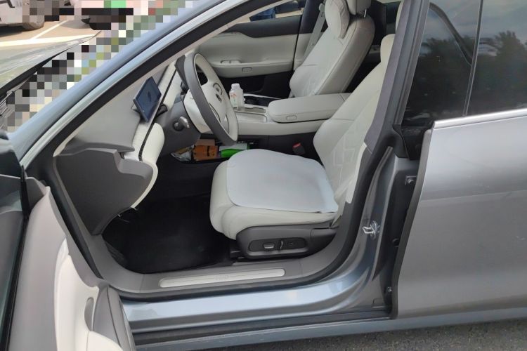 Used Nio ET7 2024 100kWh Executive Signature Edition Left Front Seat