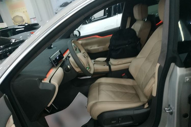 Used Nio ET7 2024 75 kWh Executive Signature Edition Left Front Seat