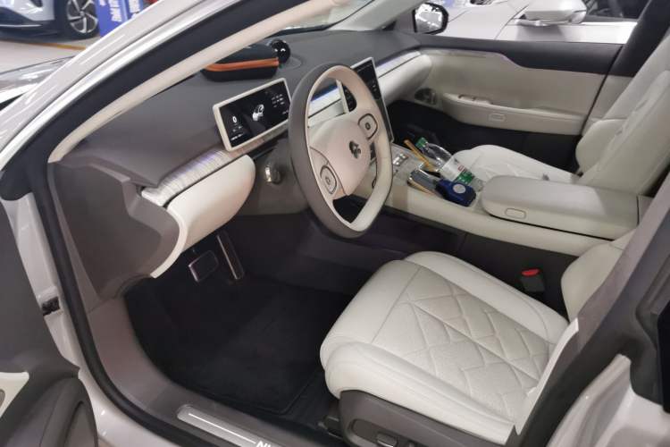 Used Nio ET7 2024 100kWh Executive Signature Edition Left Front Seat