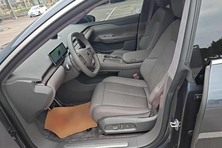Used Nio ET7 2024 75 kWh Executive Edition Left Front Seat