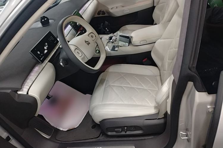 Used Nio ET7 2024 75 kWh Executive Signature Edition Left Front Seat