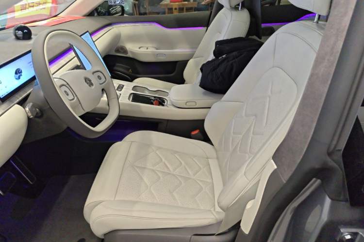 Used Nio ET7 2024 75 kWh Executive Signature Edition Left Front Seat