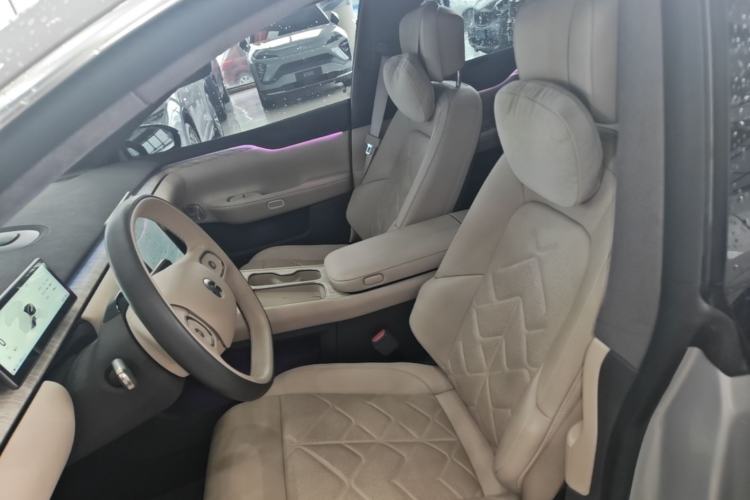 Used Nio ET7 2024 100kWh Executive Edition Left Front Seat