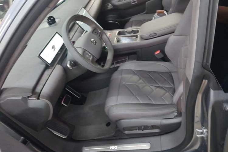 Used Nio ET7 2024 75 kWh Executive Signature Edition Left Front Seat