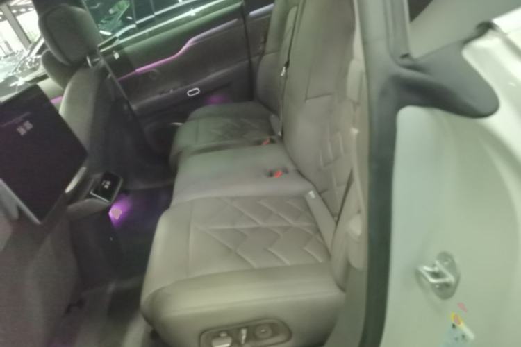 Used Nio ET7 2024 75 kWh Executive Signature Edition Left Rear Seat
