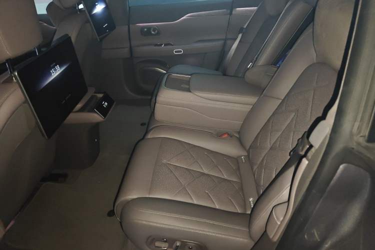 Used Nio ET7 2024 75 kWh Executive Signature Edition Left Rear Seat