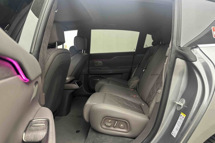 Used Nio ET7 2024 100kWh Executive Edition Left Rear Seat