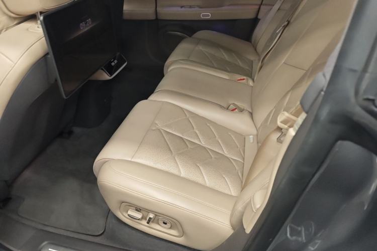 Used Nio ET7 2024 75 kWh Executive Signature Edition Left Rear Seat