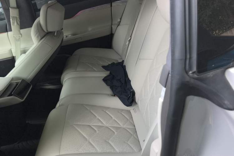 Used Nio ET7 2024 75 kWh Executive Edition Left Rear Seat