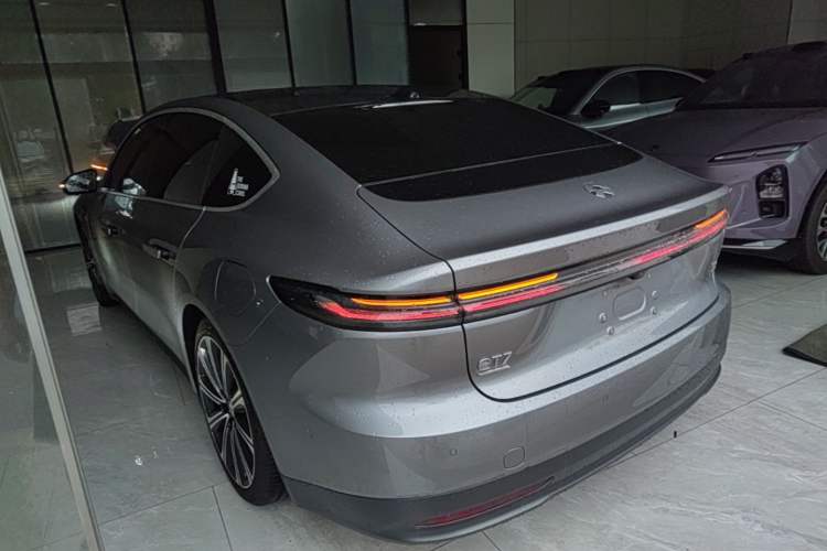 Used Nio ET7 2024 75 kWh Executive Signature Edition Rear Left 45 Deg