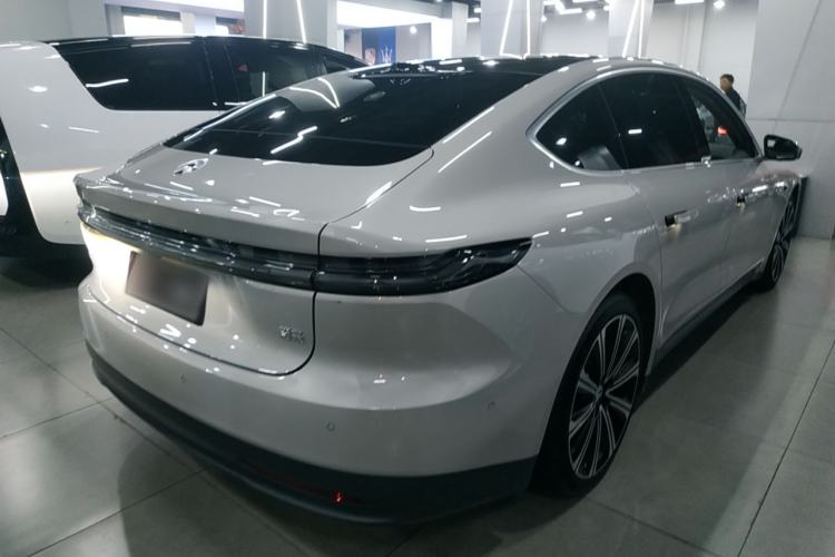 Used Nio ET7 2024 75 kWh Executive Signature Edition Rear Right 45 Deg