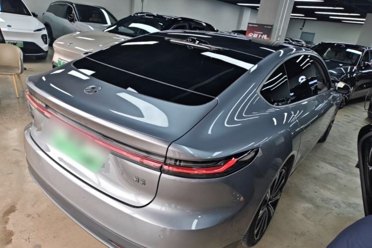 Used Nio ET7 2024 75 kWh Executive Signature Edition Rear Right 45 Deg