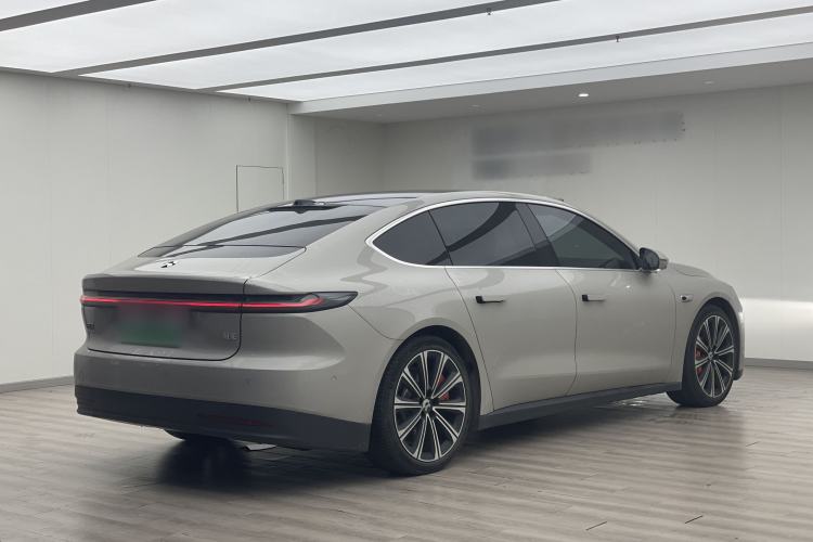Used Nio ET7 2024 75 kWh Executive Signature Edition Rear Right 45 Deg