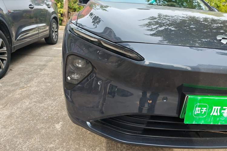 Used Nio ET7 2024 75 kWh Executive Edition Right Front Headlight