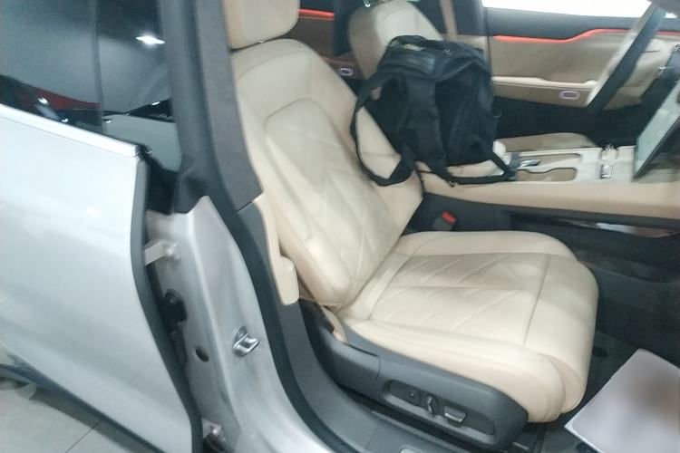 Used Nio ET7 2024 75 kWh Executive Signature Edition Right Front Seat