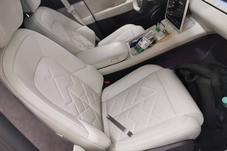 Used Nio ET7 2024 100kWh Executive Signature Edition Right Front Seat