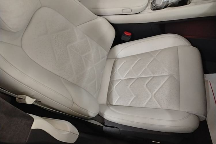 Used Nio ET7 2024 75 kWh Executive Signature Edition Right Front Seat