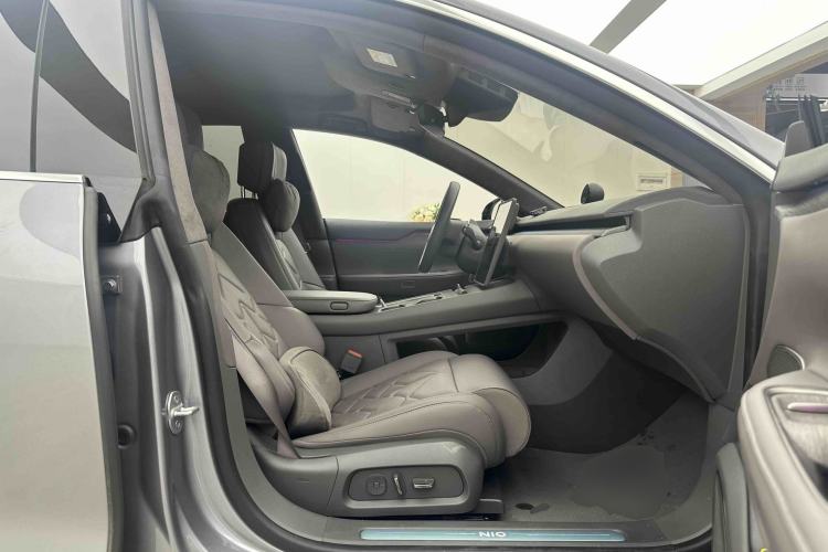 Used Nio ET7 2024 100kWh Executive Edition Right Front Seat