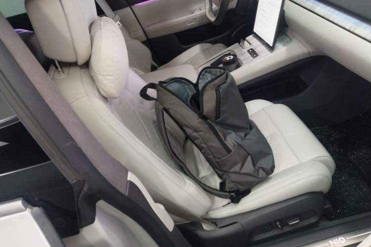 Used Nio ET7 2024 75 kWh Executive Signature Edition Right Front Seat