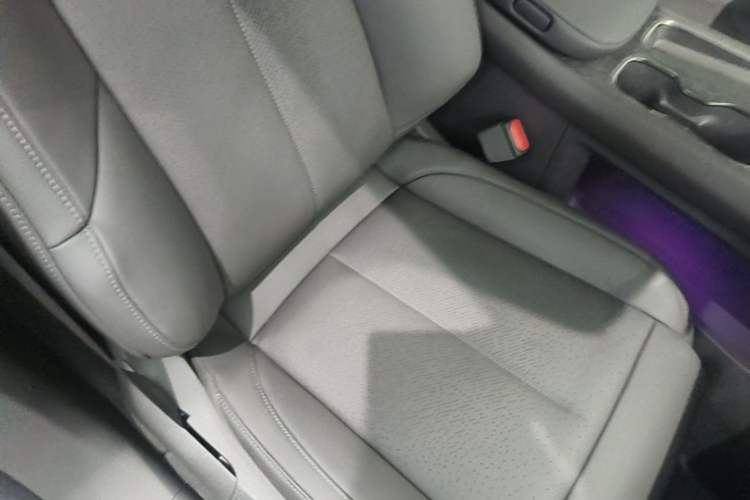 Used Nio ET7 2024 75 kWh Executive Edition Right Front Seat