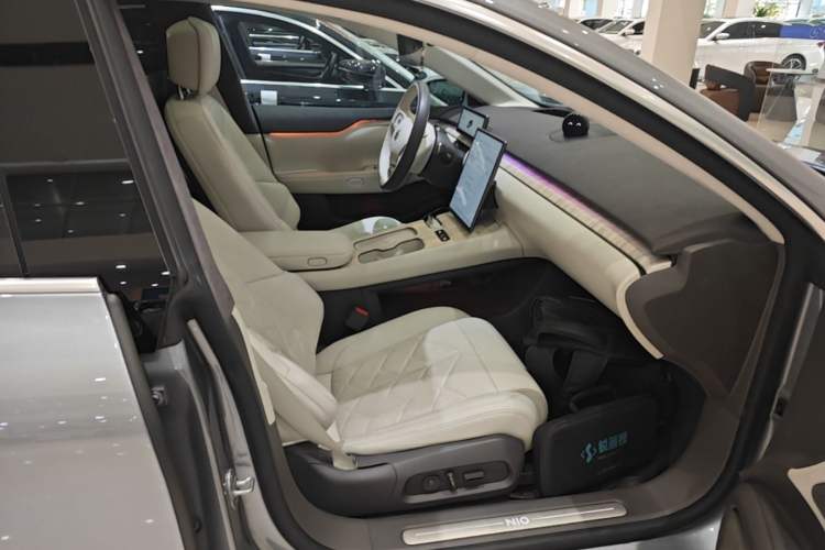 Used Nio ET7 2024 100kWh Executive Signature Edition Right Front Seat