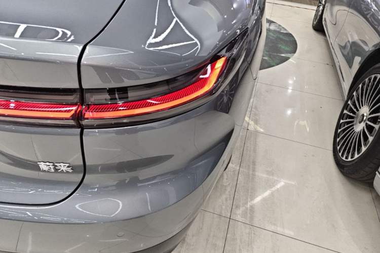 Used Nio ET7 2024 75 kWh Executive Signature Edition Right Rear Taillight