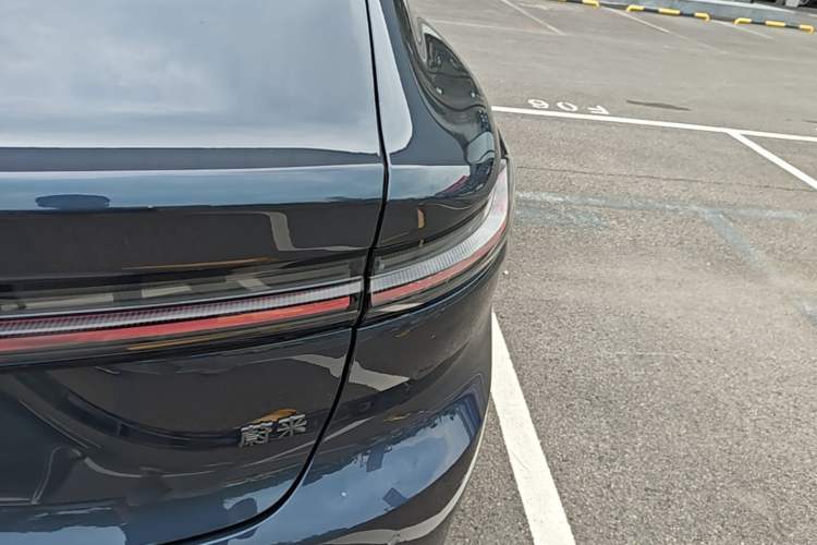 Used Nio ET7 2024 75 kWh Executive Edition Right Rear Taillight