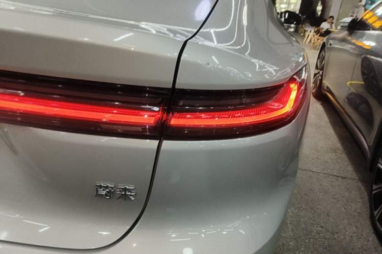 Used Nio ET7 2024 75 kWh Executive Signature Edition Right Rear Taillight