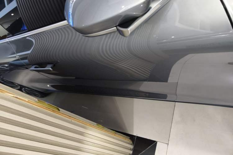 Used Nio ET7 2024 100kWh Executive Signature Edition Right Side Sill