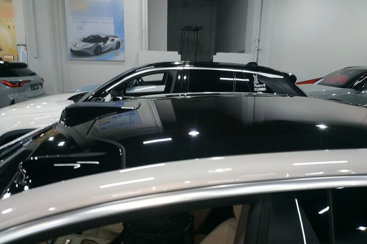 Used Nio ET7 2024 75 kWh Executive Signature Edition Roof