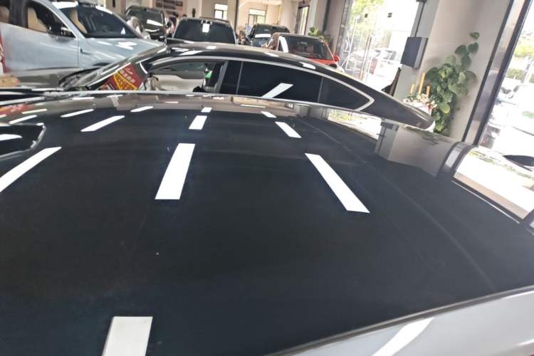 Used Nio ET7 2024 75 kWh Executive Signature Edition Roof