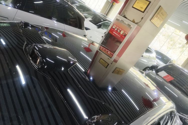 Used Nio ET7 2024 75 kWh Executive Signature Edition Roof