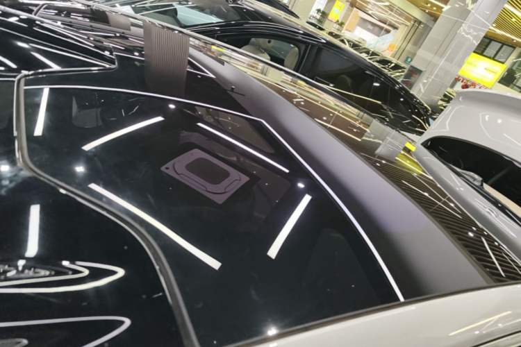 Used Nio ET7 2024 75 kWh Executive Signature Edition Roof