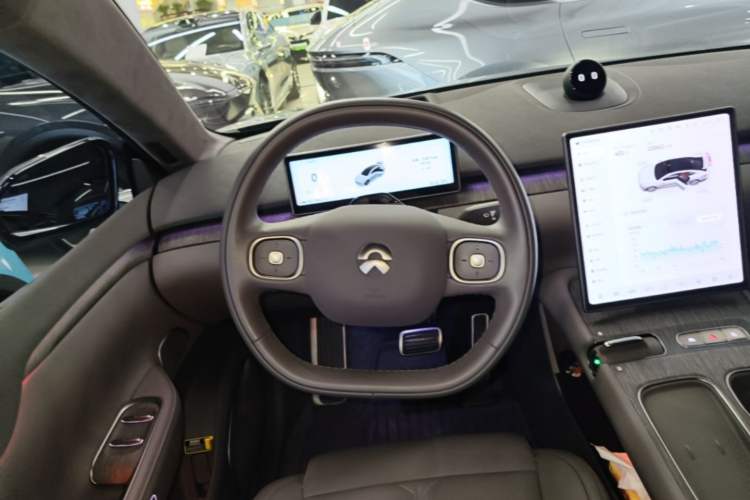 Used Nio ET7 2024 100kWh Executive Signature Edition Steering Wheel