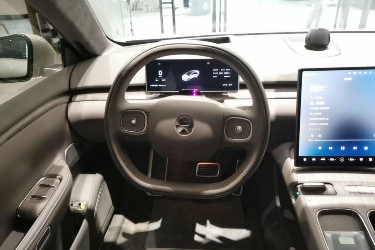 Used Nio ET7 2024 100kWh Executive Signature Edition Steering Wheel