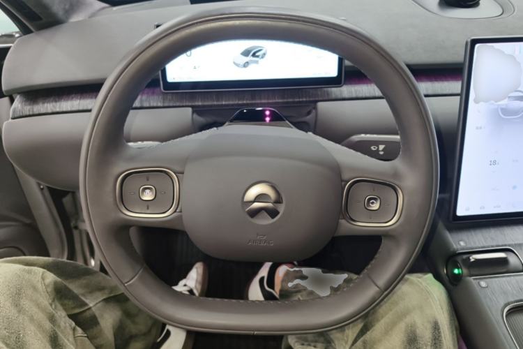 Used Nio ET7 2024 75 kWh Executive Signature Edition Steering Wheel