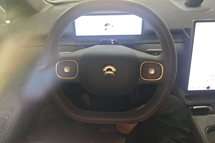 Used Nio ET7 2024 100kWh Executive Signature Edition Steering Wheel
