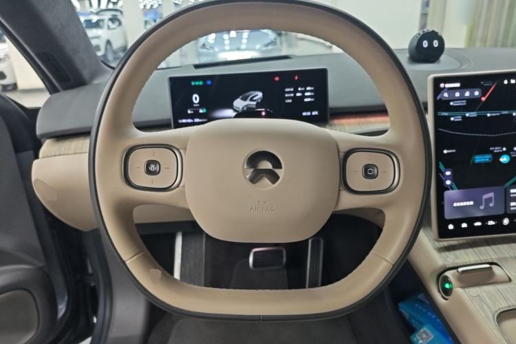 Used Nio ET7 2024 75 kWh Executive Signature Edition Steering Wheel