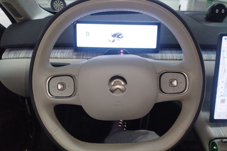 Used Nio ET7 2024 75 kWh Executive Signature Edition Steering Wheel