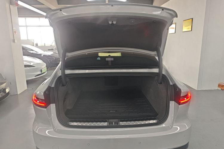 Used Nio ET7 2024 100kWh Executive Signature Edition Trunk