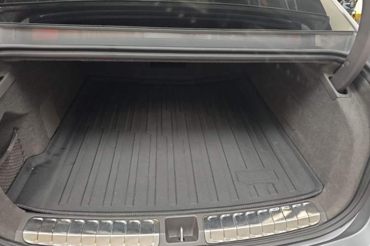 Used Nio ET7 2024 75 kWh Executive Signature Edition Trunk