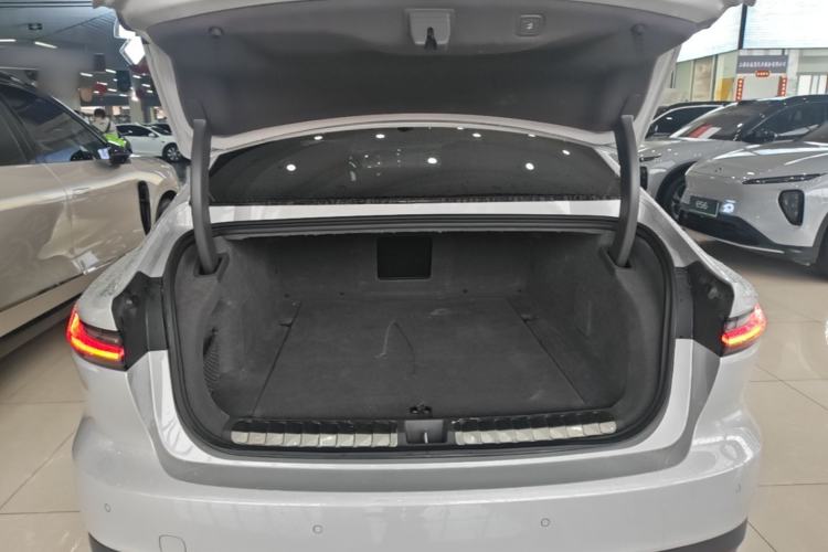 Used Nio ET7 2024 100kWh Executive Edition Trunk
